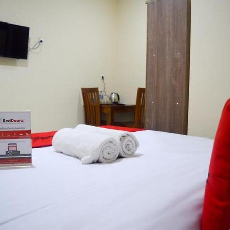 Reddoorz Near Sam Poo Kong 2 Otel Semarang Dış mekan fotoğraf