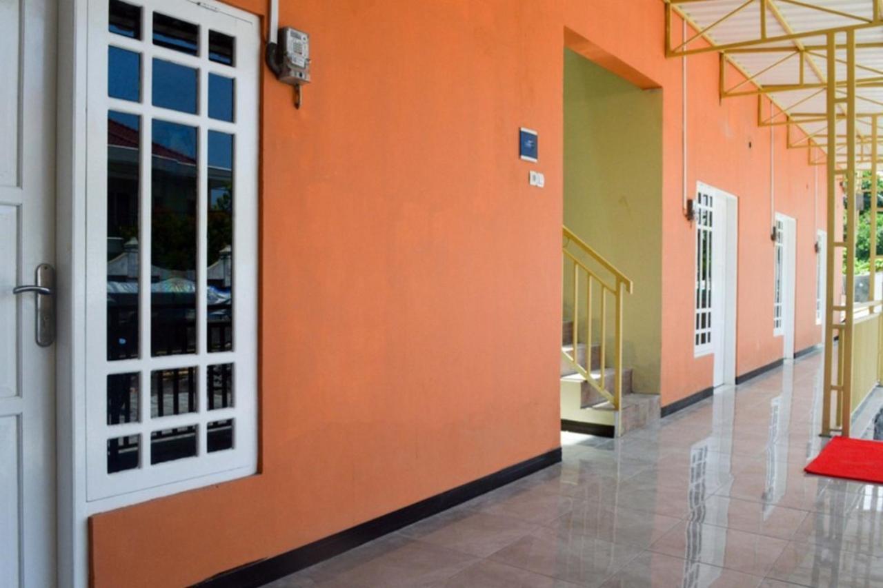Reddoorz Near Sam Poo Kong 2 Otel Semarang Dış mekan fotoğraf
