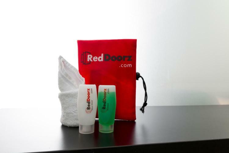 Reddoorz Near Sam Poo Kong 2 Otel Semarang Dış mekan fotoğraf